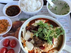-重庆老字号·吴抄手·高豆花(T3航站楼店)