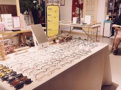 -肆兮眼镜·蔡司·徕卡战略合作店(大坪店)