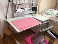 -康朴乐儿童学习桌椅(蓝色港湾店)