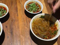 -万记麻辣烫国展总店