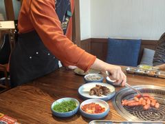 -明洞阿姨·韩式酱蟹烤肉·创意料理(三元桥店)