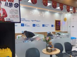 -靓芙泉祛痘.科技美肤连锁