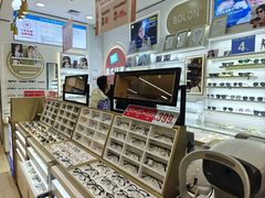 -美式眼镜·授权蔡司.依视路.尼康.豪雅.明月(南翔印象城店)