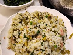 -德林酸菜鱼火锅(南丹店)