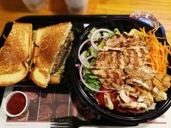 -The Habit Burger Grill 哈比特汉堡(复兴soho店)