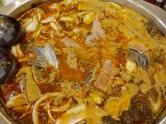 酸萝卜鱼火锅-大理.老字号渝记酸萝卜乌鱼(古城总店)