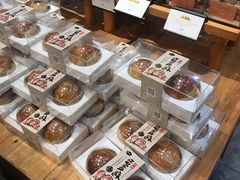 蛋黄酥-皇冠幸福里动物奶油生日蛋糕(工业三路店)