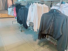 -H&M(鹏欣水游城店)