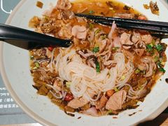 -八月美食小馆(银泰城总店)