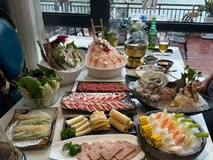 -靓海海鲜火锅(水上湖边观景店)