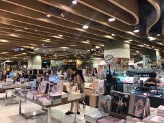 -诚品(信义店)