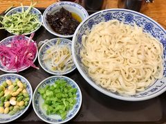 老北京炸酱面-门框胡同百年卤煮(新街口店)