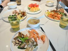 -杭州西湖湖滨银泰亚朵酒店