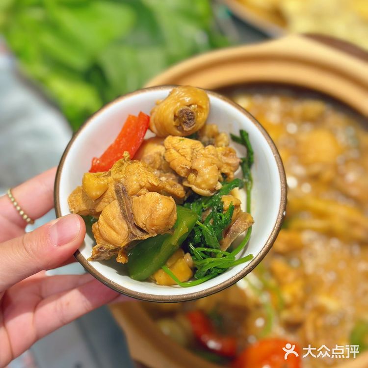 鲜香山果打边炉老广东街头味道来咯！