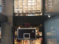 -Air Jordan(世贸天阶店)