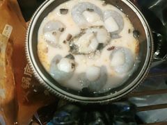 -老牌坊云南鱼豆花火锅(哈西万达店)