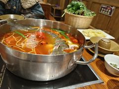 -苗家大院酸汤鱼(贵阳北站店)