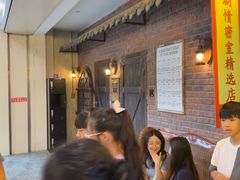 -逃脱反斗城沉浸剧情密室(阳光新业中心店)