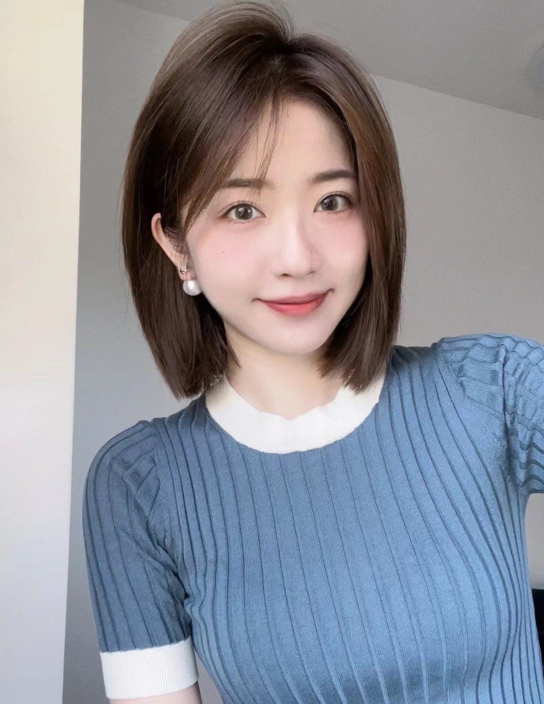 显脸小的发型