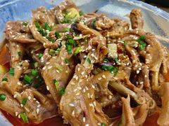 鸭爪配鸭翅小锅-张大师鸭爪爪特色干锅(南湖店)