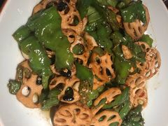 擂辣椒炒藕片-吃饭皇帝大(解放西路店)