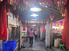 -鱼窝棚柴火铁锅炖(富山屯店)