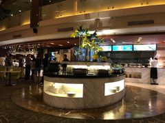 自助取餐区-华强广场酒店-椰香高空自助餐厅
