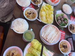 -蔡婶牛腩牛杂煲(长安万科店)