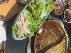 -顶顶汤火牛排火锅·经典铜锅涮肉
