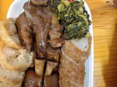 -明姨仔潮汕美食·碳炉猪脚·汕尾牛腩饭·起片鸡煲(起义路店)