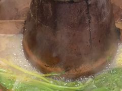 -果松木炭酸菜铜火锅·外婆参鸡汤