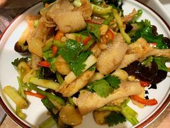 蒜味无骨凤爪-金太阳海鲜烧烤·本地人餐厅(东纬路旗舰店)