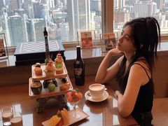 -广州中心皇冠假日酒店·汇点大堂吧