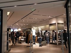 -ZARA(凯德乐峰广场店)
