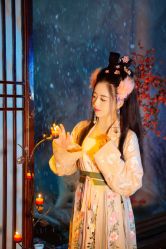 -九月鹰飞汉服摄影工作室
