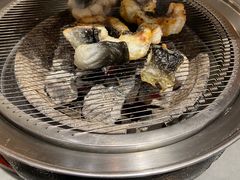 -围炉肉舍•炭烤活鳗•丹东海鲜烤肉(步行街店)