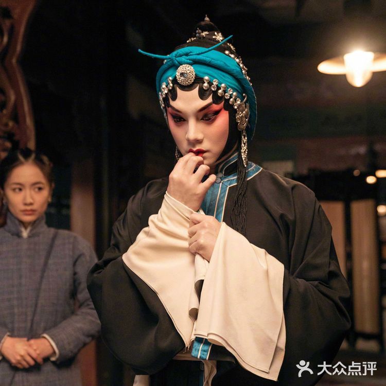 超美鬓边不是海棠红