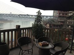 -屋顶顶城市·江景酒店-客房部