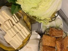 -洞庭洲·防空洞火锅·烧烤·铜锅涮肉(新百广场店)