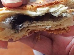 黑芝麻烧饼-朱记小郑酥烧饼(建康路店)