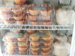 -志龙皇冠吃货椰子铺