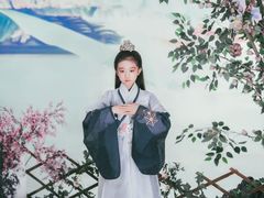 -九月鹰飞汉服摄影工作室