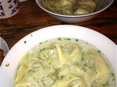 荠菜肉馄饨-潘国仙耳光馄饨(黄家阙路店)