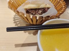 -闫家驴肉老店(华电一校店)