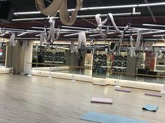 -英派斯健身旗舰店(海信国际中心馆)