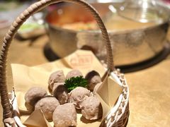 周二牛肉丸-左庭右院鲜牛肉火锅(新梅广场店)