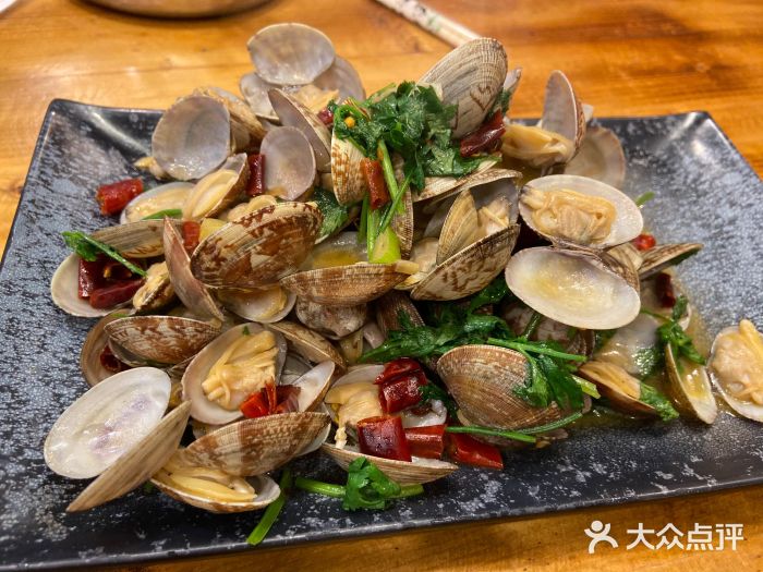 老东镇啤酒屋海鲜加工·蒸汽海鲜·海鲜烧烤(台东店)图片