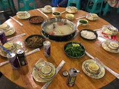 -去吃小龙虾·江湖菜·烧烤(南滨路店)