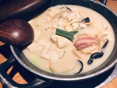 土家手掰柴火豆腐-吃饭皇帝大(解放西路店)