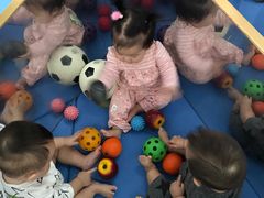 -乐融婴幼儿成长中心(四季青校区)